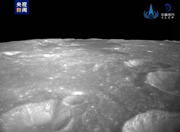 新闻嫦娥六号月球背面照片首次曝光：纹理清晰 陨石坑密布！ 第1张